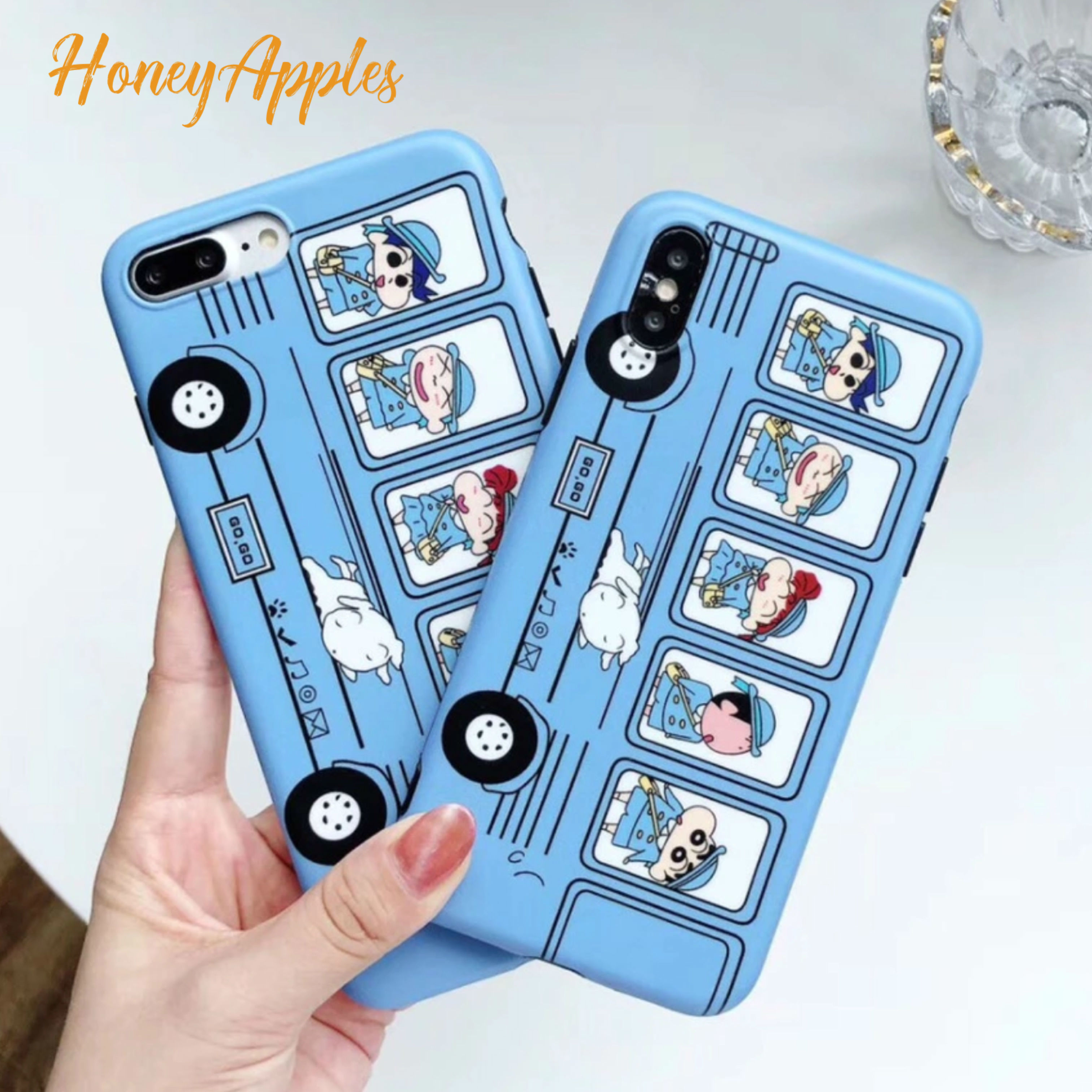 クレヨンしんちゃん スクールバス ライトブルー Iphoneケース Tpu Honey Apples 別館 Iphoneケース Online Store