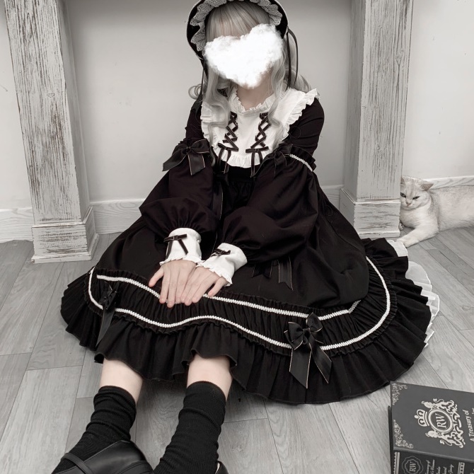 ゴシックドールリボンワンピース Different World