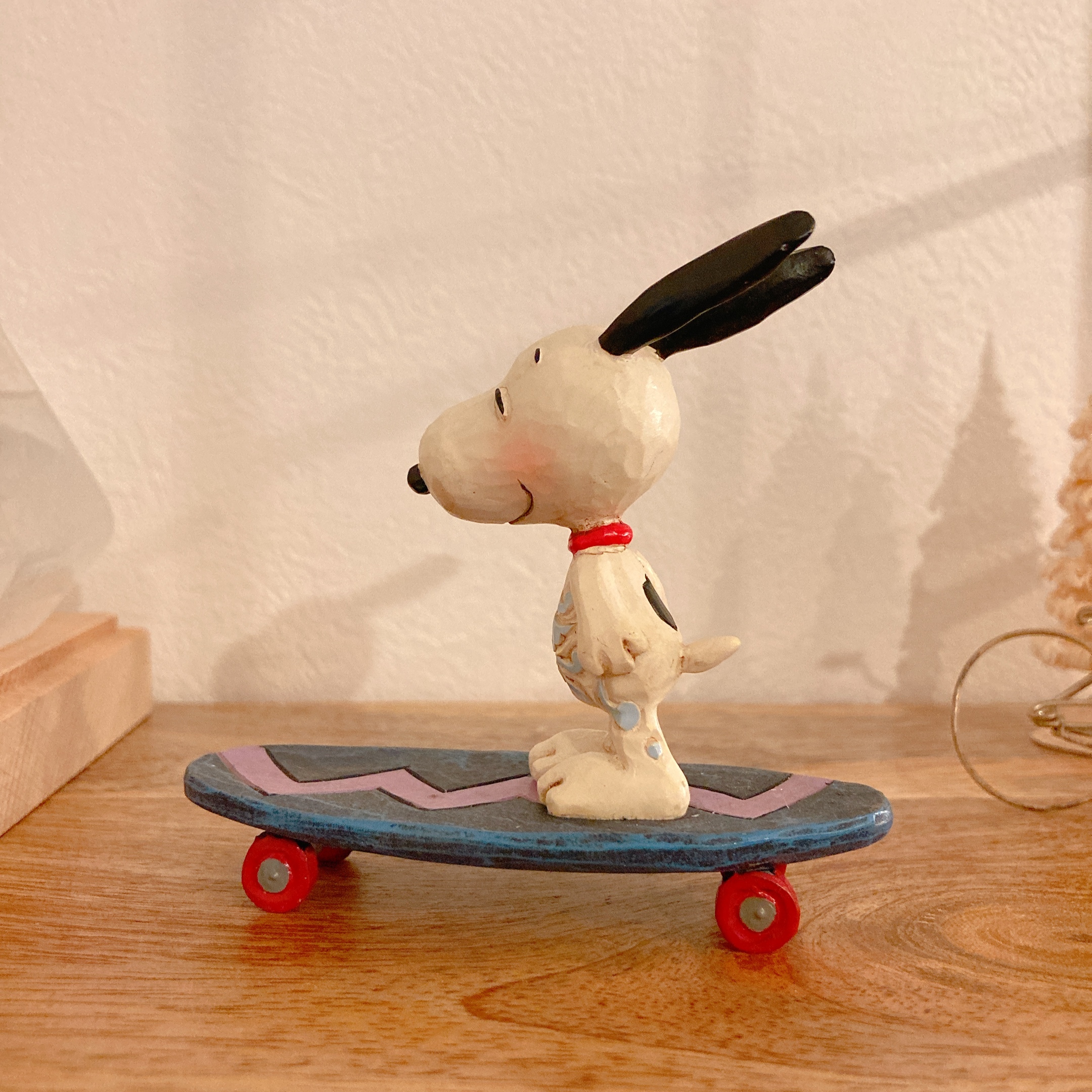 Jim Shore Peanuts スヌーピー Snoopy チャーリーブラウン スケートボード Skateboardingbuddies 置き物 フィギュア ピーナッツ インテリア アメリカ 器と雑貨 Moi