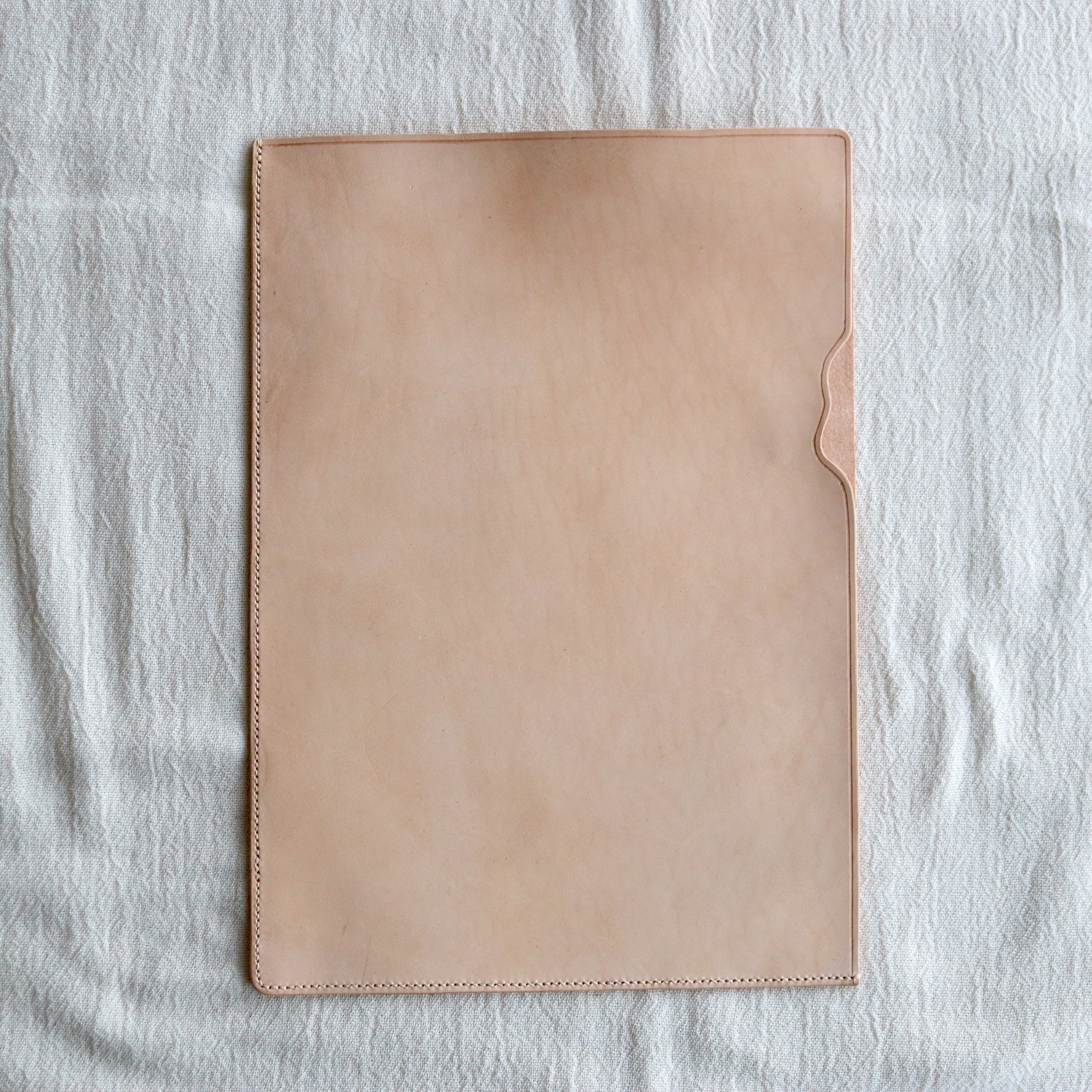 1点限り ヌメ革のレザーファイル 草木染レザー Sou No Iro