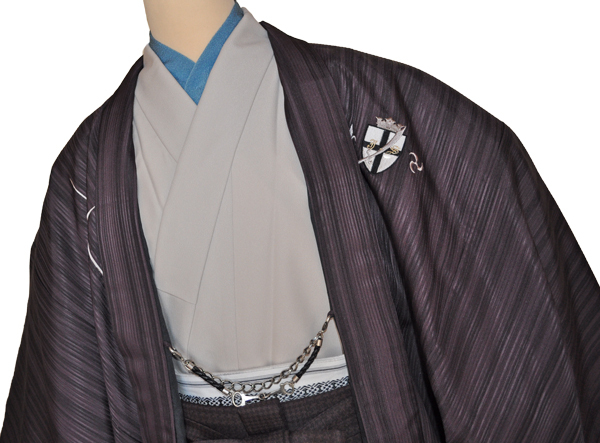 レンタル男性用jp01【紋付袴】ジャパンスタイル・ベージュ着物・紫羽織に、紫袴刺繍入りフルセット - 画像3