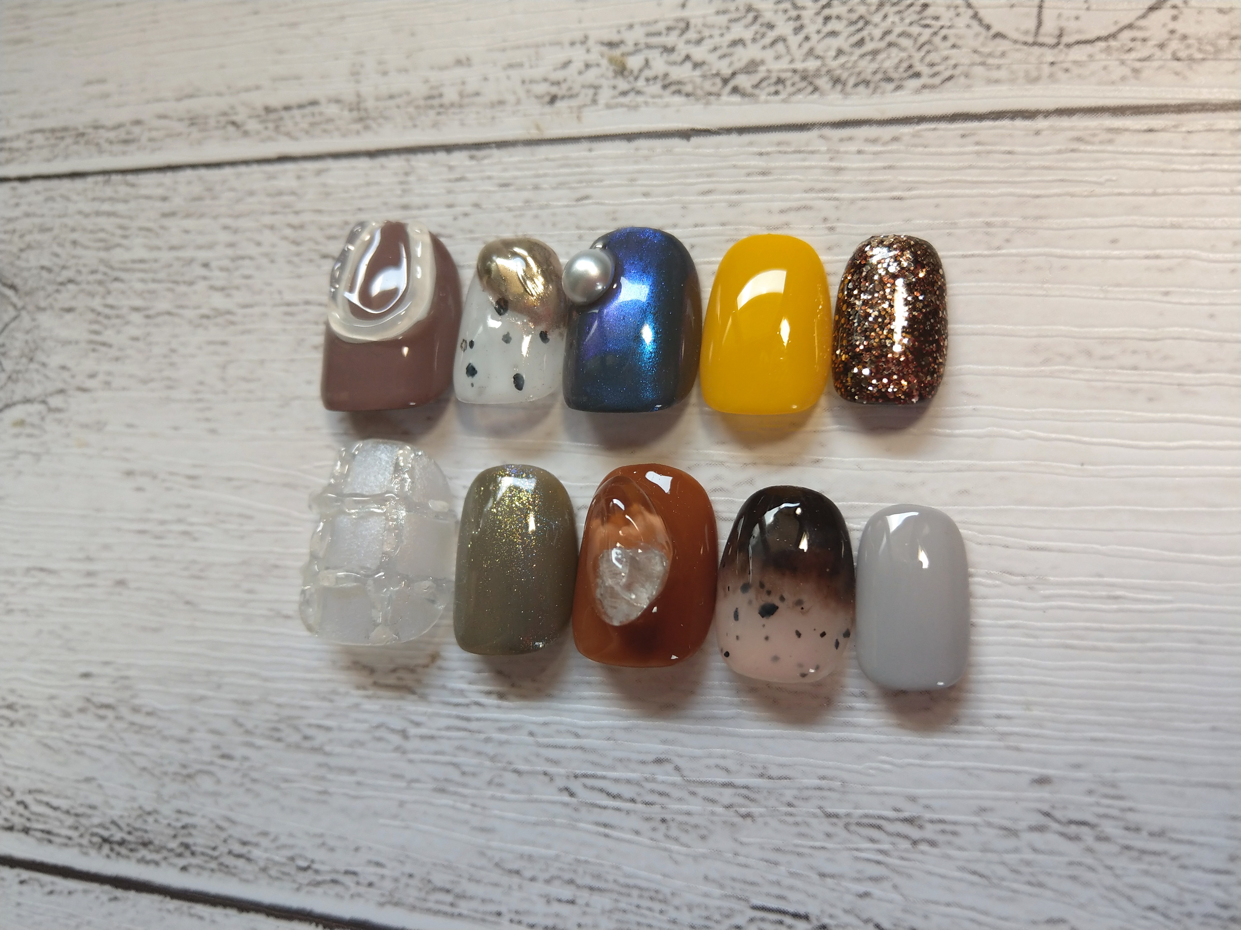 うねうねつぶつぶカラフルsummerネイルチップ Embellir Nail ネイルチップ専門店
