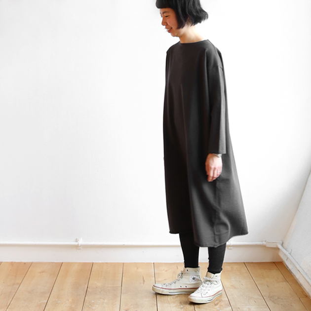 再入荷 Hau ハウ ミニ裏毛プレーンワンピース コットン100 Robin Aso