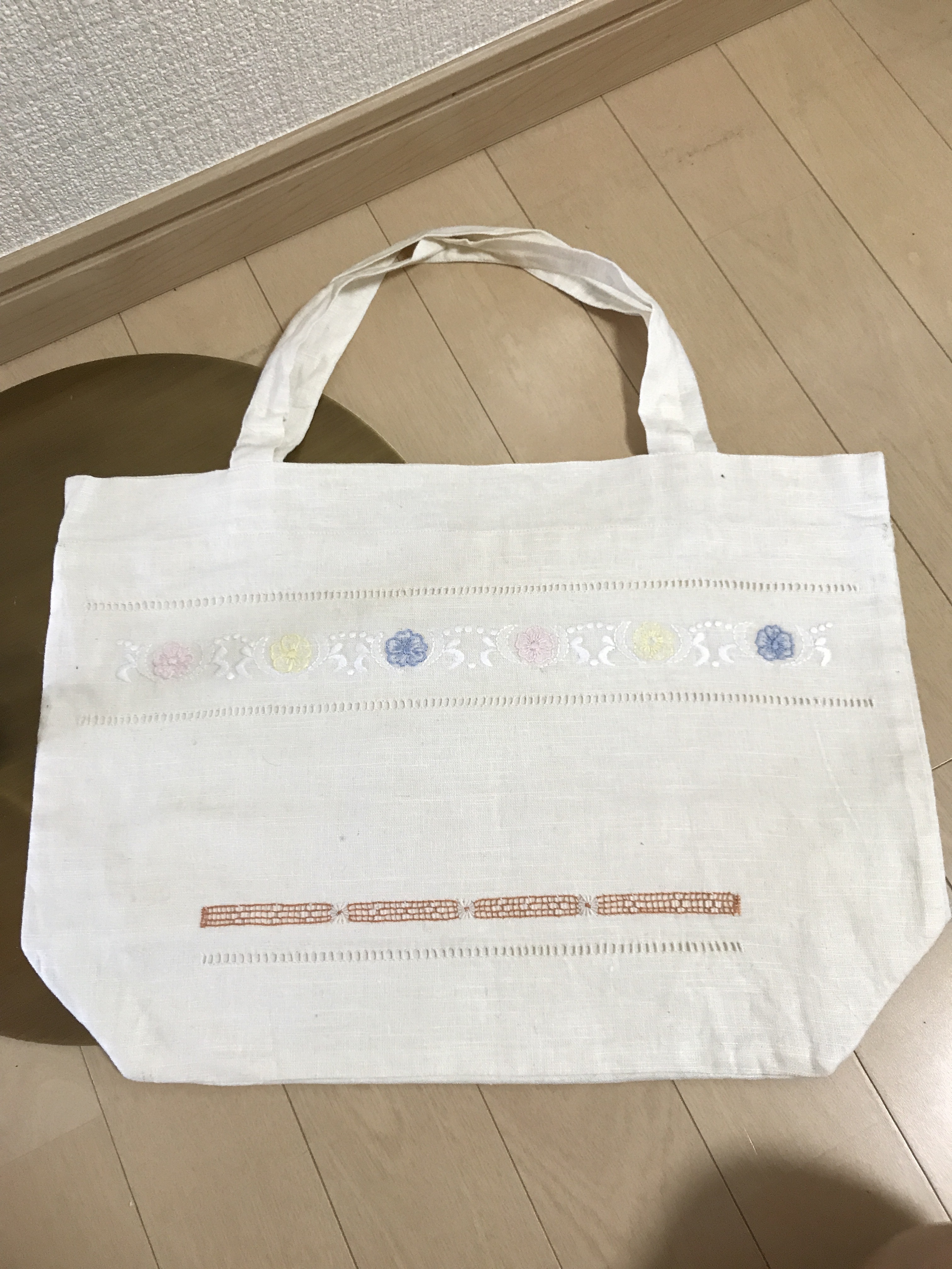 ベトナム パステル花の手刺繍 トートバッグ Holosphere ホロスフェール