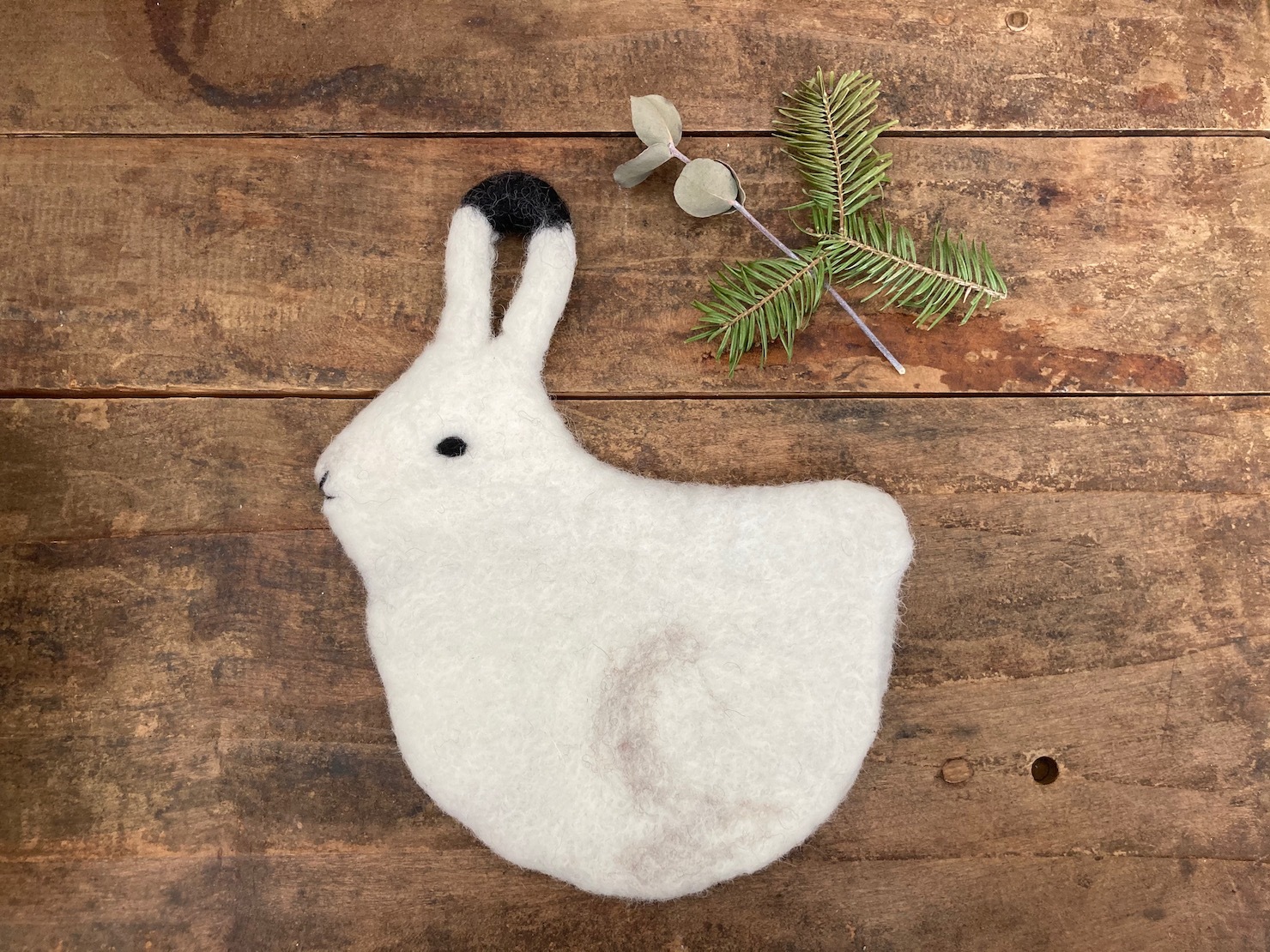 エゾユキウサギ の鍋つかみ 冬ver ふしぎのくにのものづくり工房