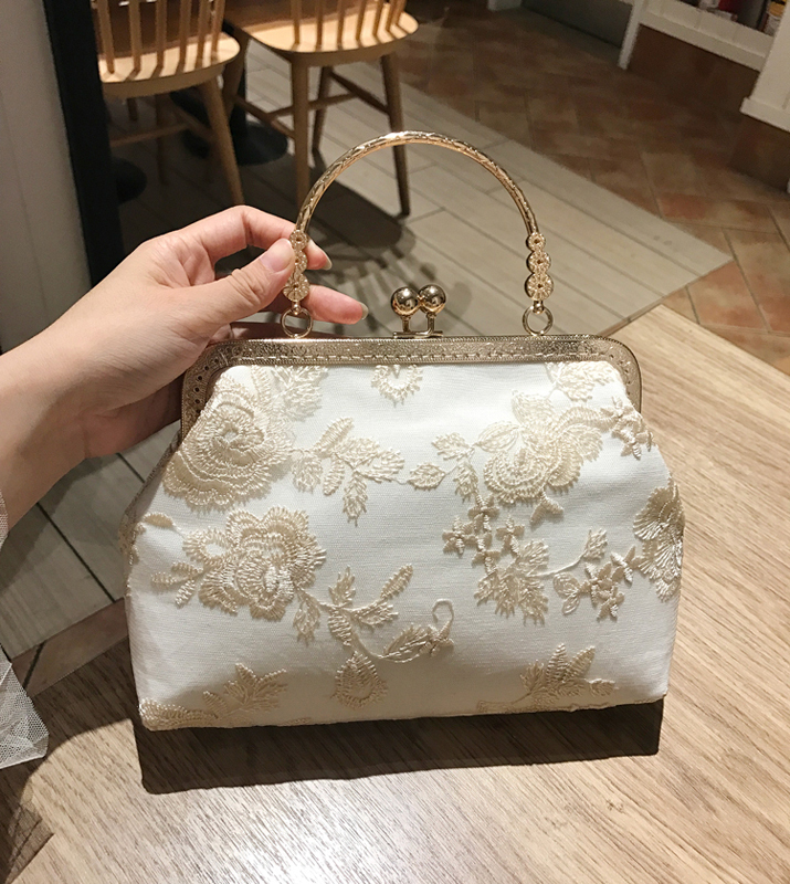 人気 パーティーバッグ 結婚式バッグ 手持ちショルダー クラッチバッグ チェーンバッグ 上質 宴会 パーティー 二次会 女子会 レース レトロ ホワイト 白い 刺繍 Dresszone