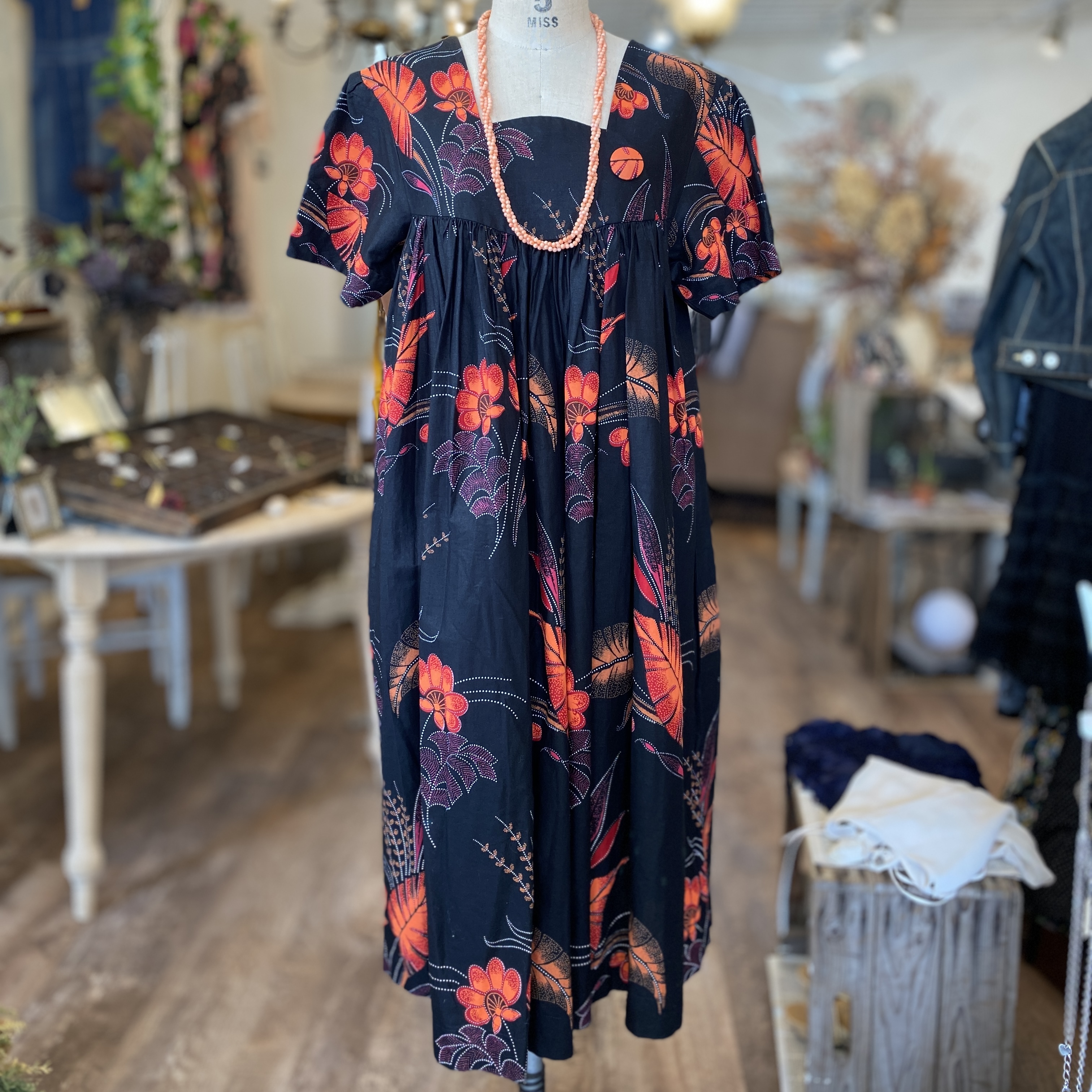 古着 コーデ買い で 30 Off 2点 フランス古着 Veritable Billionwax ワンピース Used オレンジ ビーズ ネックレス Anca Terrace