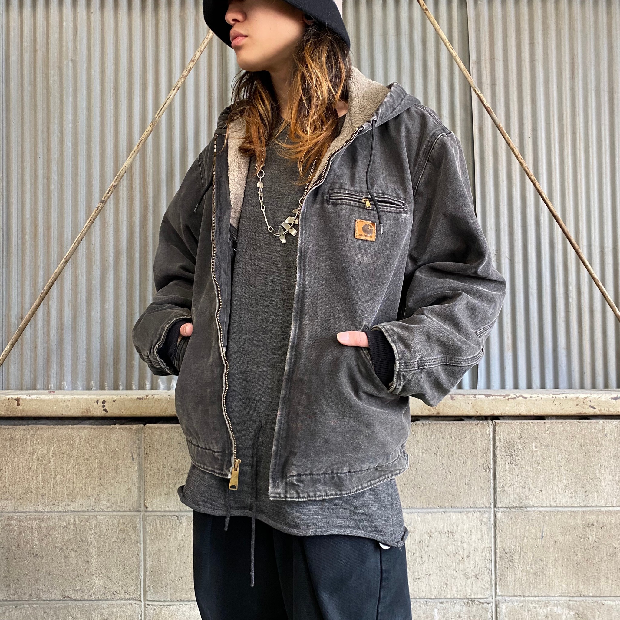 カーハート】Carhartt アクティブパーカー ダック地 革ロゴ 裏ボア www