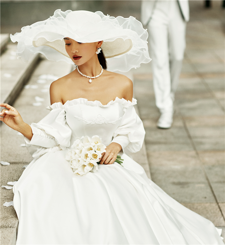 珍しい 二次会 結婚式 ウェディングドレス ホワイト 2点コースｍ 白 