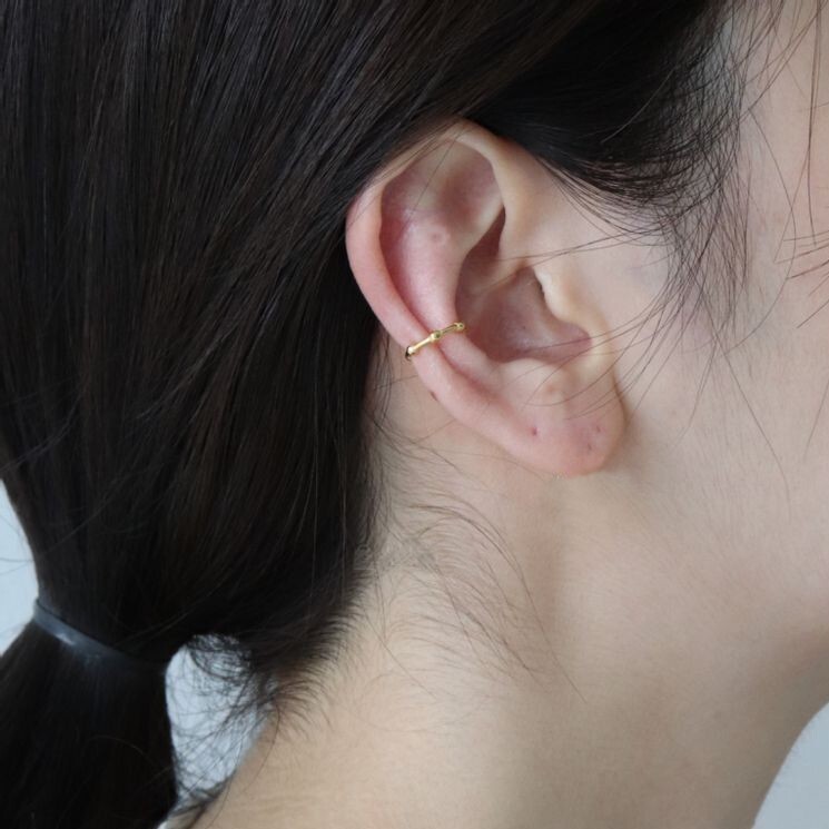 送料無料 さり気ない可愛さ イヤーカフ リング 華奢 片耳 アクセサリー シンプル 大人可愛い カジュアル Lamitte Deco トレンド 韓国ファッション ショップ