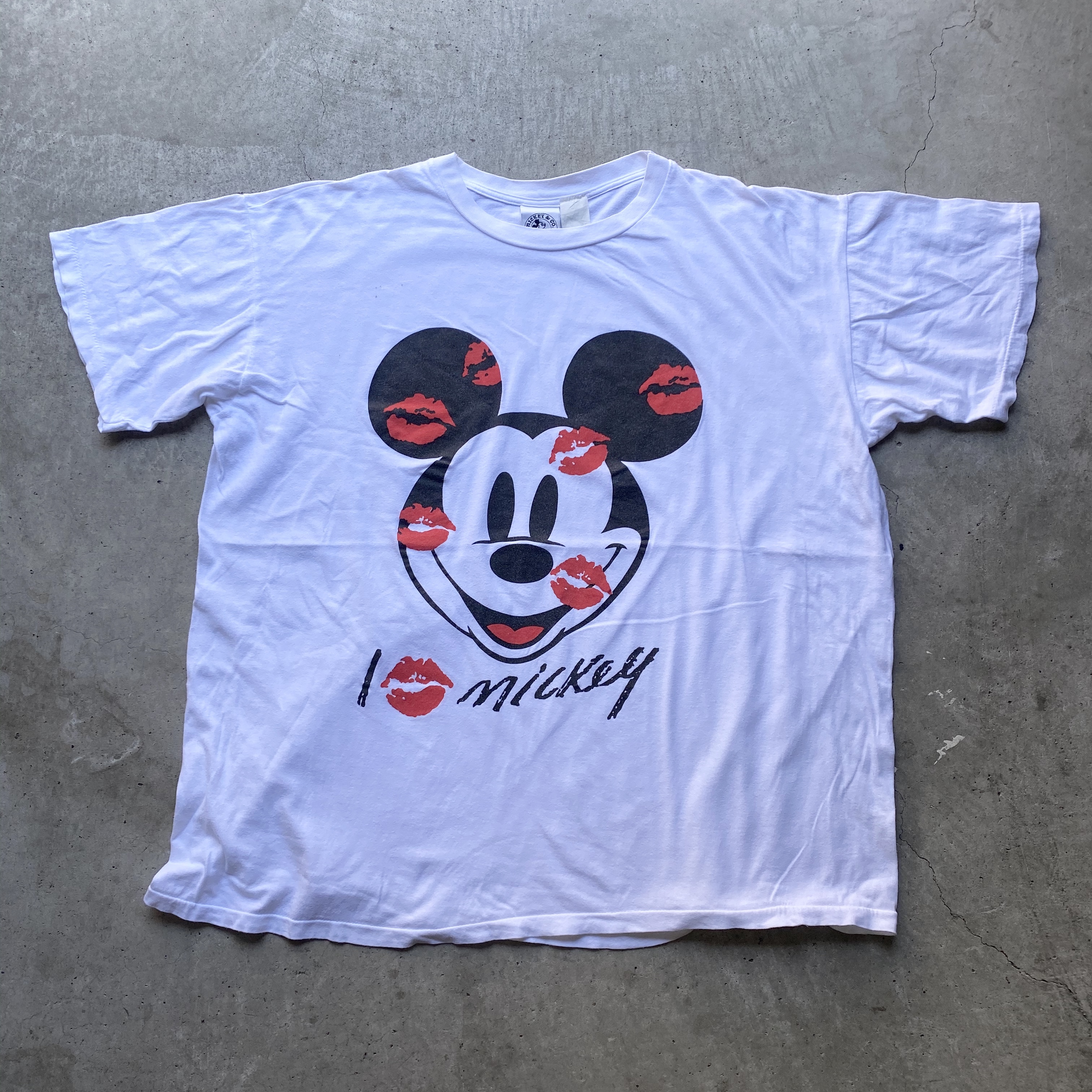 ビッグサイズ Micky Co Disney ディズニー Micky Mouse ミッキーマウス キスマーク プリントtシャツ キャラクターtシャツ メンズ4xl相当 レディース 古着 Tシャツ Cave 古着屋 公式 古着通販サイト