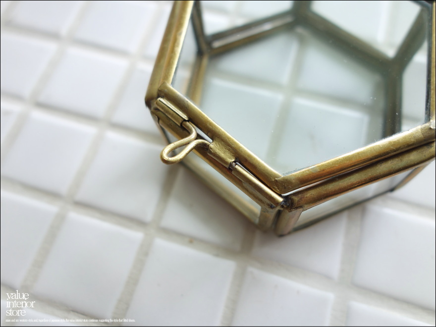 真鍮ジュエリーケースhx アクセサリーケース ショーケース ガラスケース 手作り レトロ調 真鍮 コレクションケース 什器 W8 X D7 X H4cm Valuestore