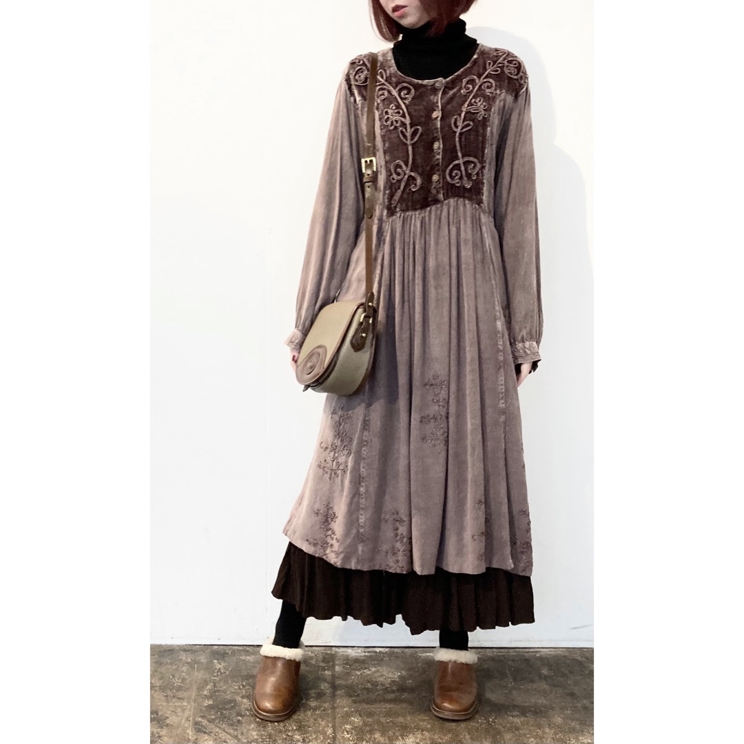 Vintage Purple Embroidered Velour Dress パープルインドレーヨン刺繍ベロアワンピース Sugar Spun Sister Vintage Used