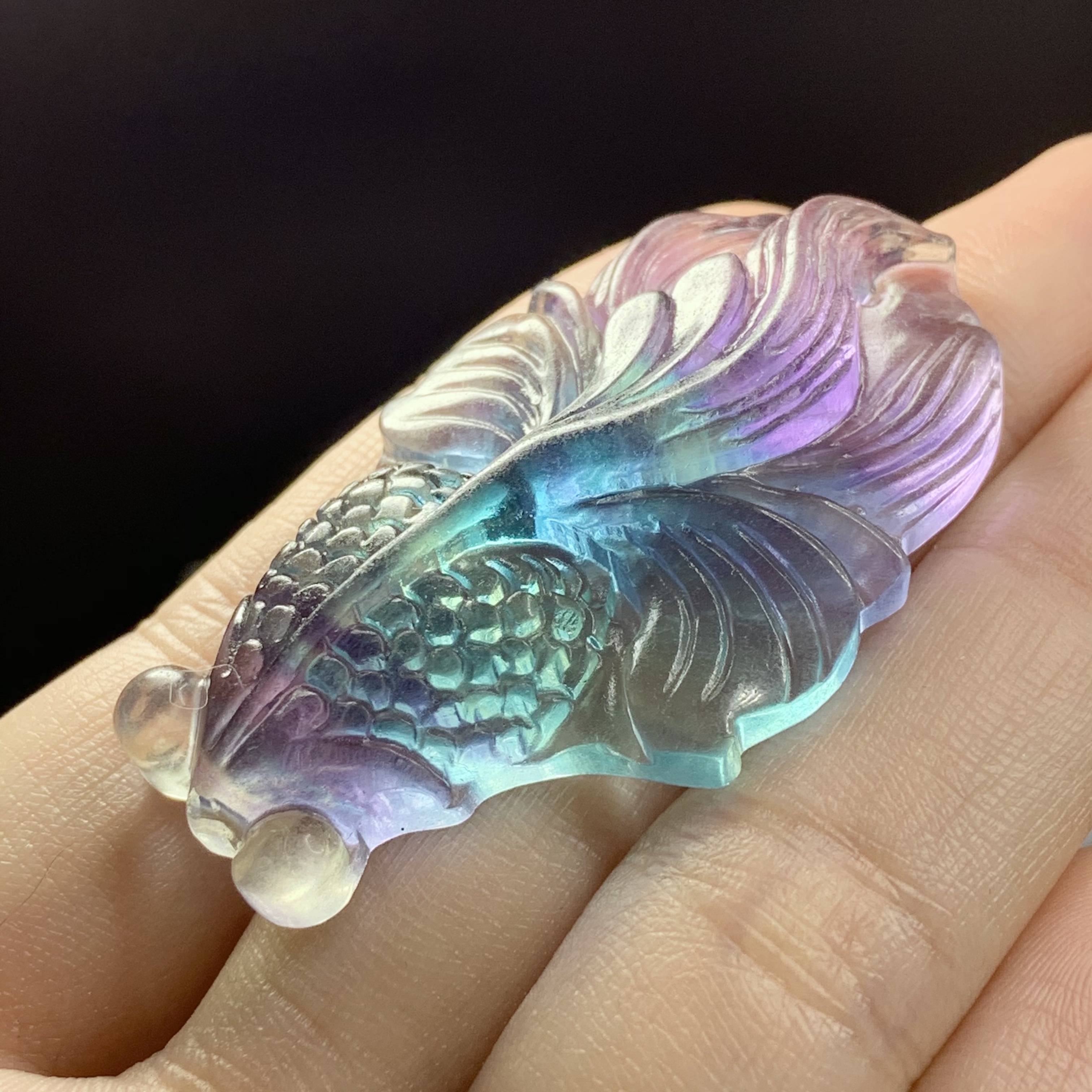 9 穴有り 大型 美しい金魚さんグラデーションフローライト Treasureworld Fluorite