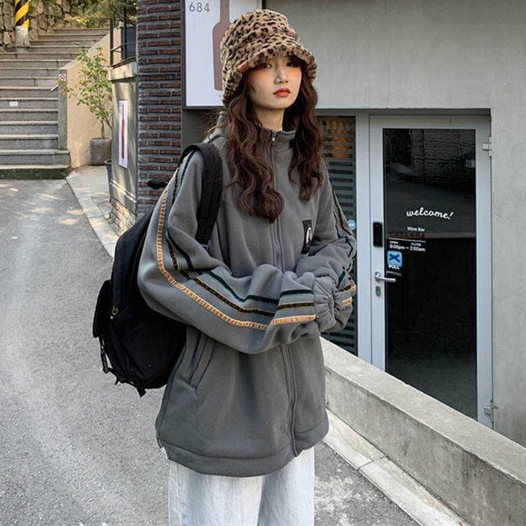 送料無料 メンズっぽパーカー ライン入り ジャージ風 ジップ パーカー ハイネック ブルゾン Lamitte Deco トレンド 韓国ファッション ショップ