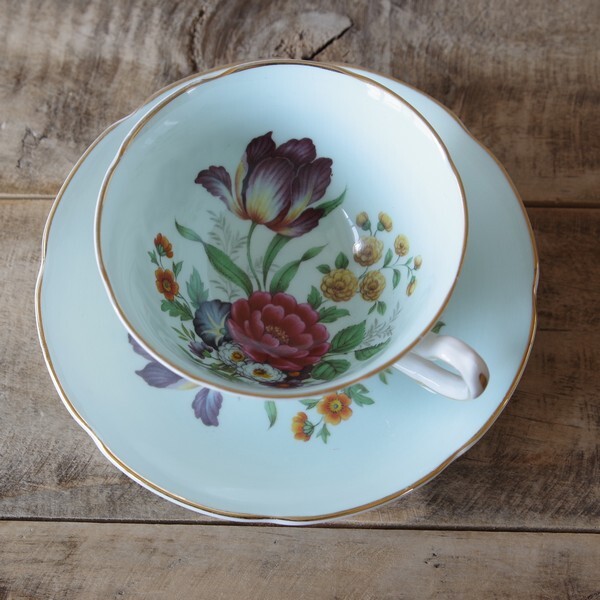 ロイヤルグラフトン 薔薇 チューリップ 花柄 ティーカップ ソーサー イギリス アンティーク 食器 0429 2 ヴィンテージ 陶器 Royal Grafton レトロ 雑貨 Flohmarkt フローマルクト