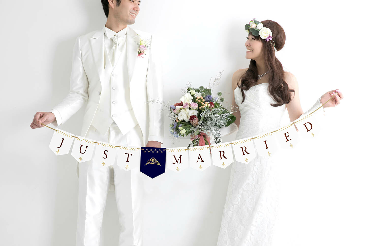 送料無料 Luxe ウェディング ガーランド Just Married シンプルテイスト Terrace Shop 人生の節目をデザインするブランドirodori