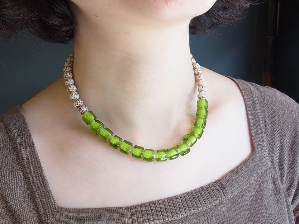 ガラス玉 黄緑 ウッドビーズ ネックレス 40 5cm n 31 Zakuro 京都大山崎のジュエリー アクセサリーブランド