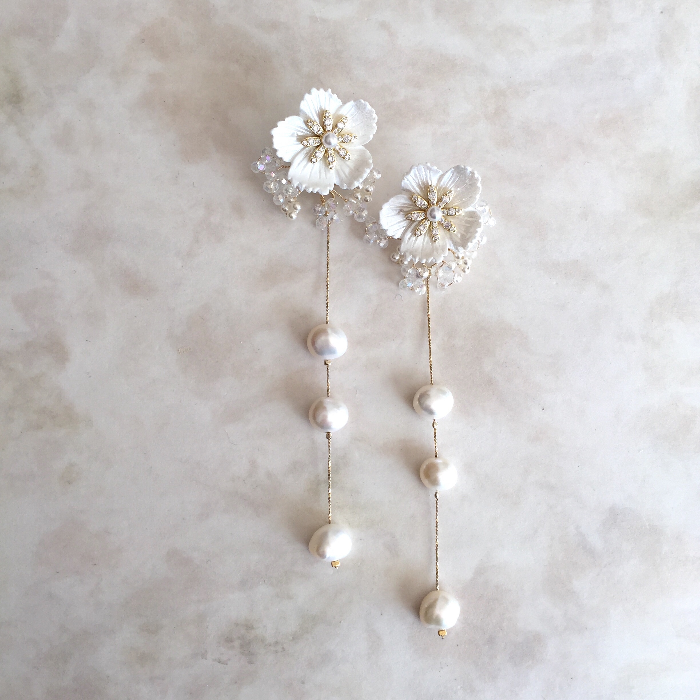 オリジナル商品 Amour フラワー淡水パールピアス Muguet Jewel オシャレな大人花嫁のウェディングアクセサリー 大ぶりピアス イヤリング