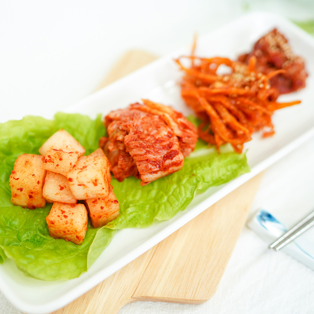 秋本商店 韓デリ キムチ秋本商店オンラインショップ 韓国料理 自家製キムチ 激安 通販 自家製チヂミ 大安亭市場 人気の自家製キムチ販売 韓国 法事料理 全国配送