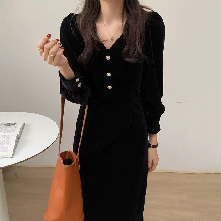 ベルベットパールボタンワンピース 8 Mesty