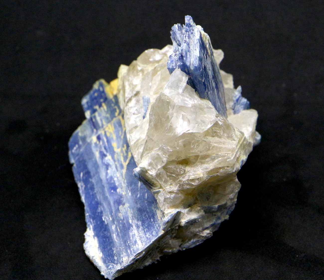 カイヤナイト Kyanite 原石 269,5g KN005 鉱物 原石 天然石 パワーストーン | American Minerals
