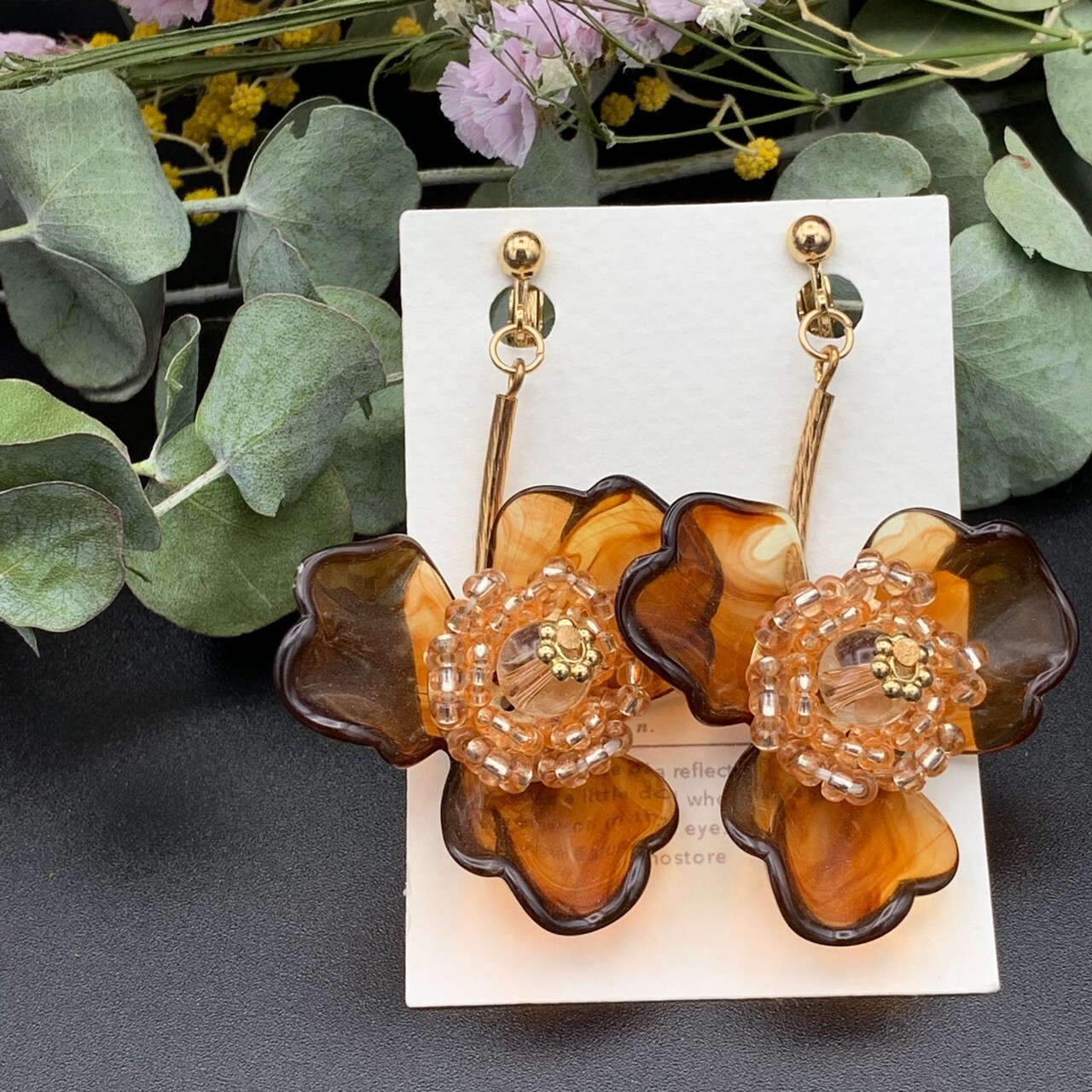 鼈甲フラワーモチーフピアス イヤリング Cara Handmade