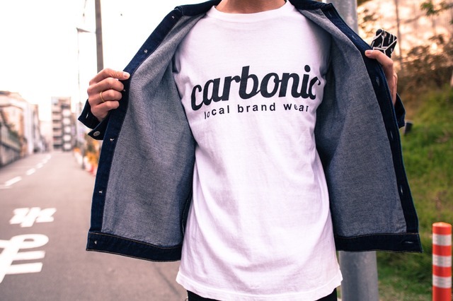 ハジけるファッション 炭酸を意味する Carbonic のアイテムであなたのセンスに刺激を Base Mag