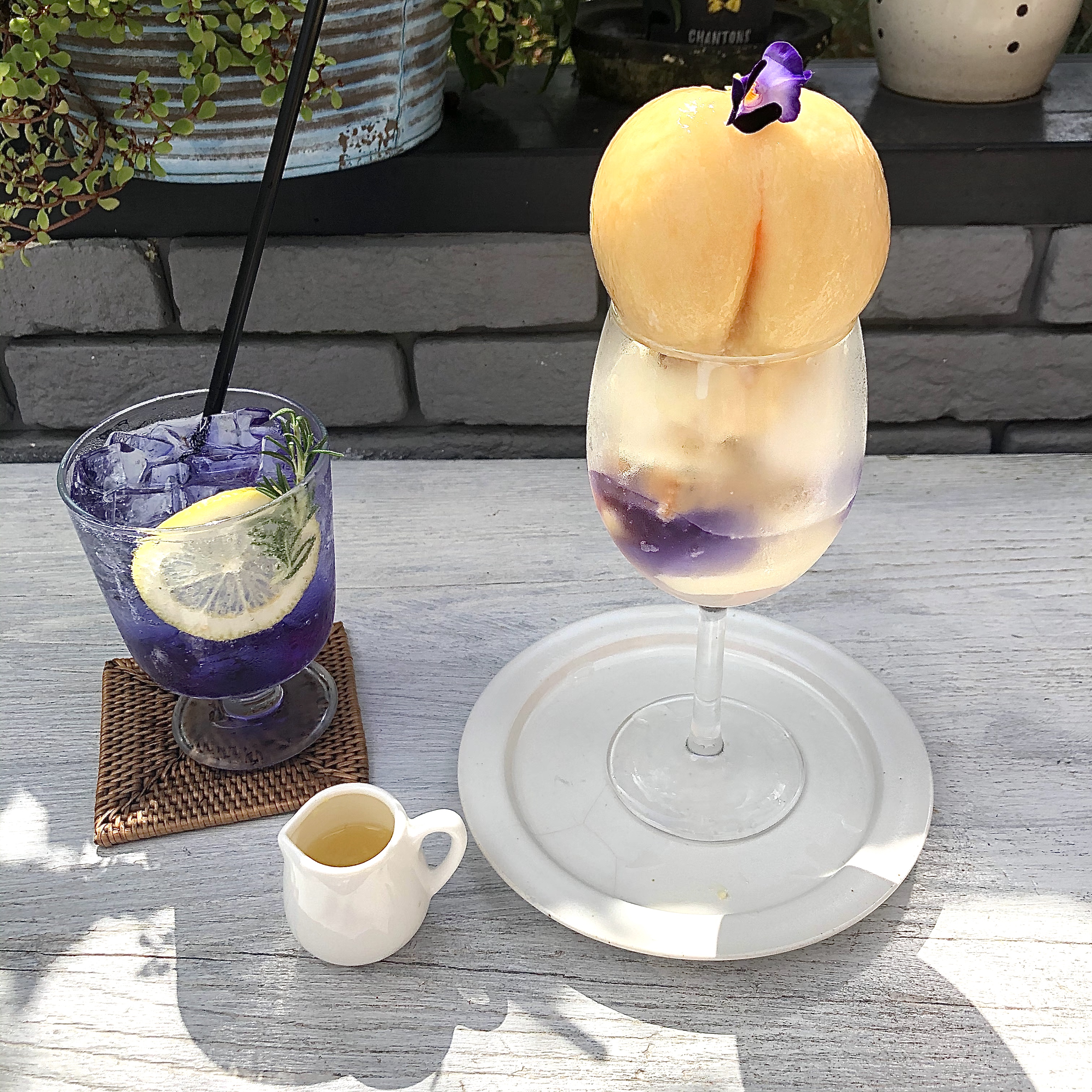 太宰府に行ったらここのカフェ 平日でも１時間待ちの桃パフェとは Base Mag