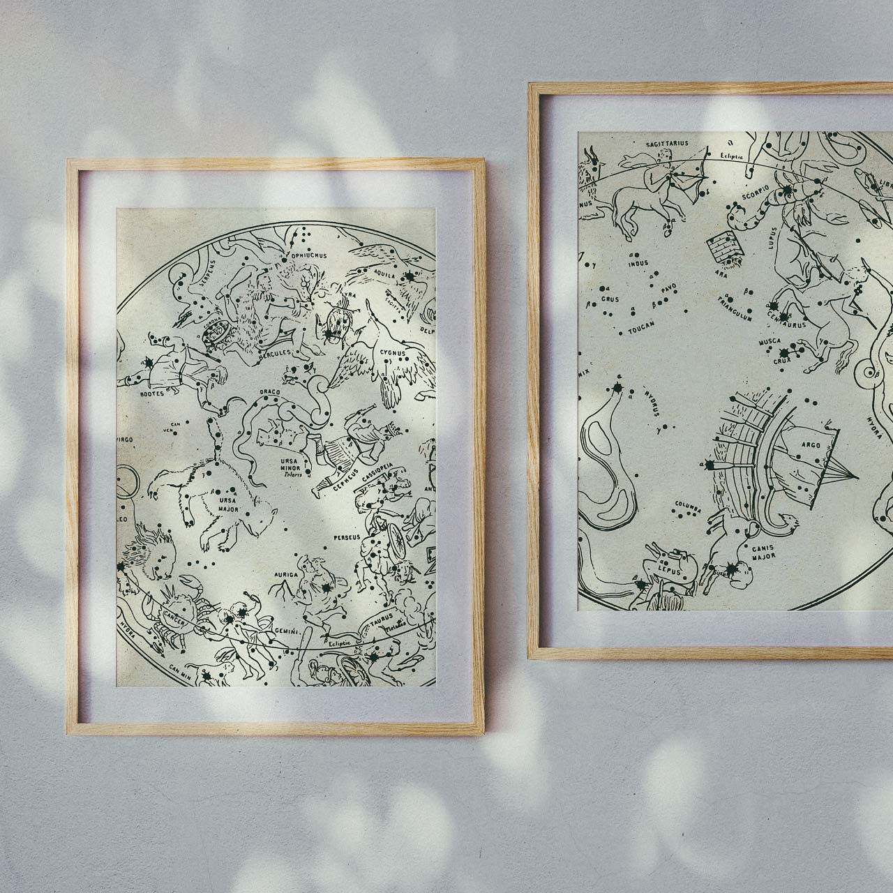 アンティークの星座図を ふんわりした紙のポスターで Base Mag