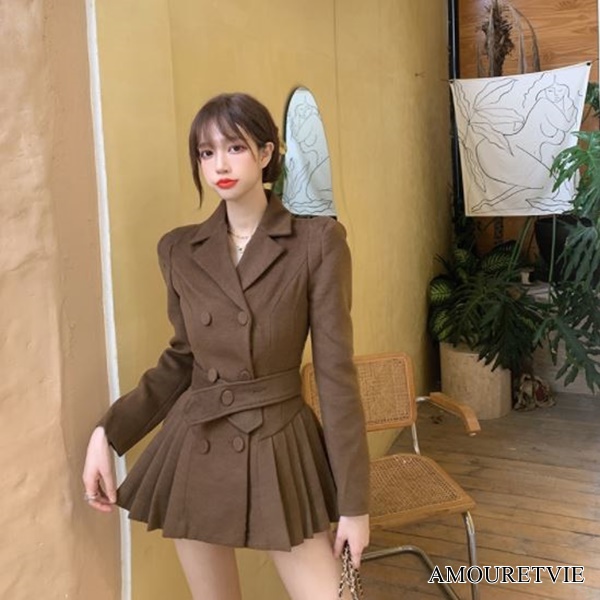 スマートな印象を与えるカジュアルコート Base Mag