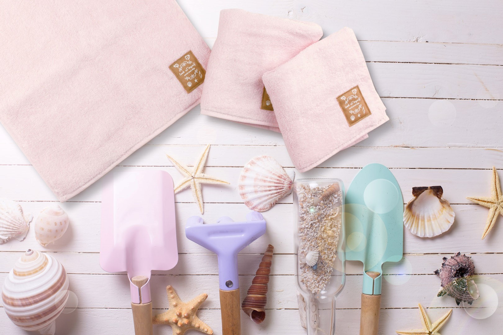 ハンカチたおる ピンク色のパワーと今治産の抜群の優しい肌触りで 最近の疲れを解消しよう Base Mag