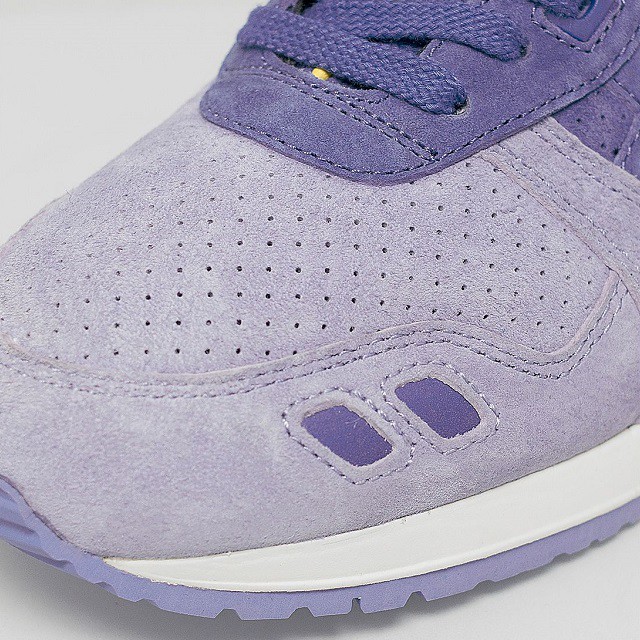 イギリスのスニーカーショップ別注した 限定カラーのasics Base Mag イギリスのスニーカーショップ別注した 限定カラーのasics Base Mag