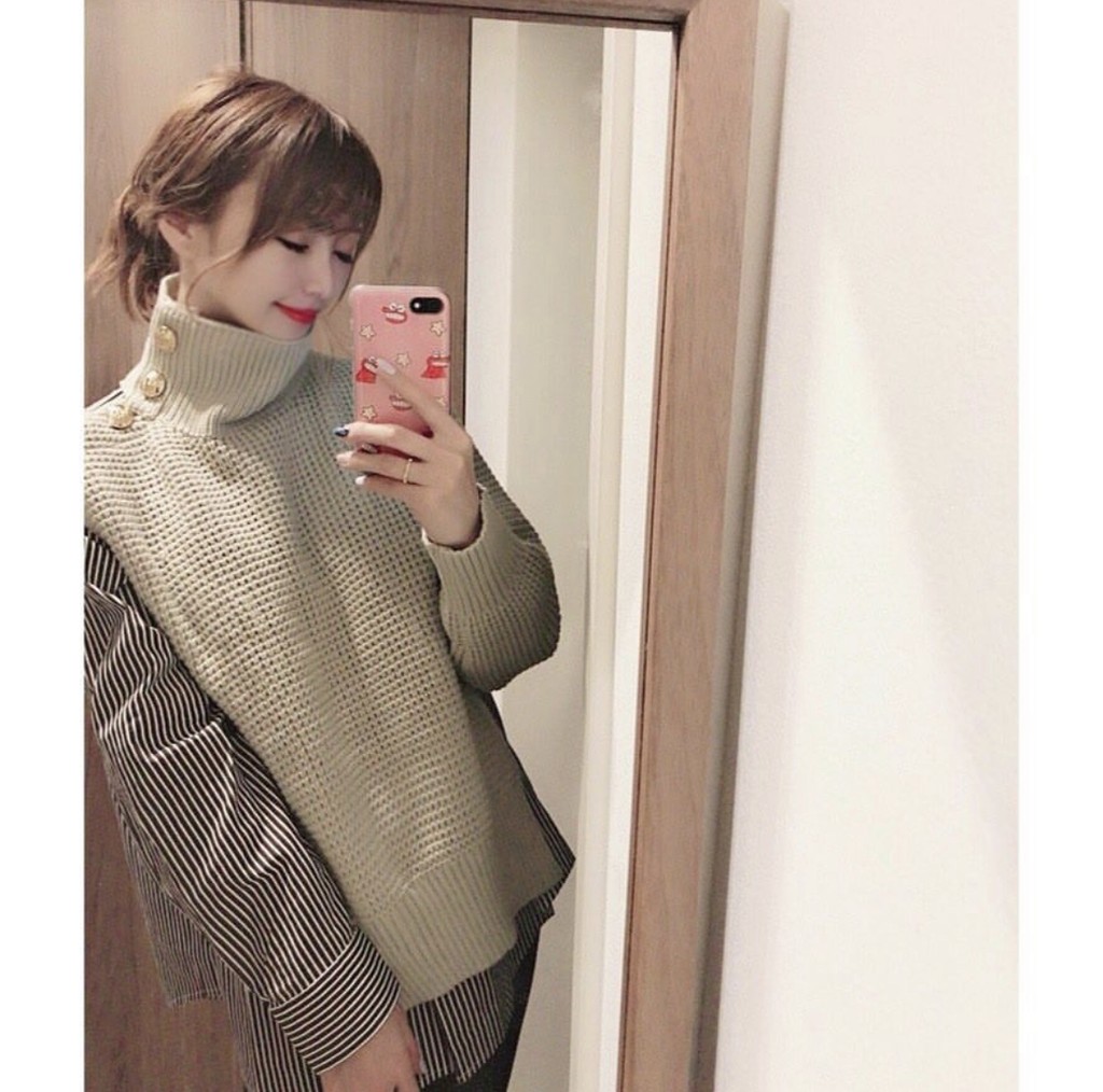 一ノ瀬恋さん着用 シンプルだけどおしゃれ タートルネックニットシャツ Base Mag 一ノ瀬恋さん着用 シンプルだけどおしゃれ タートルネックニットシャツ Base Mag