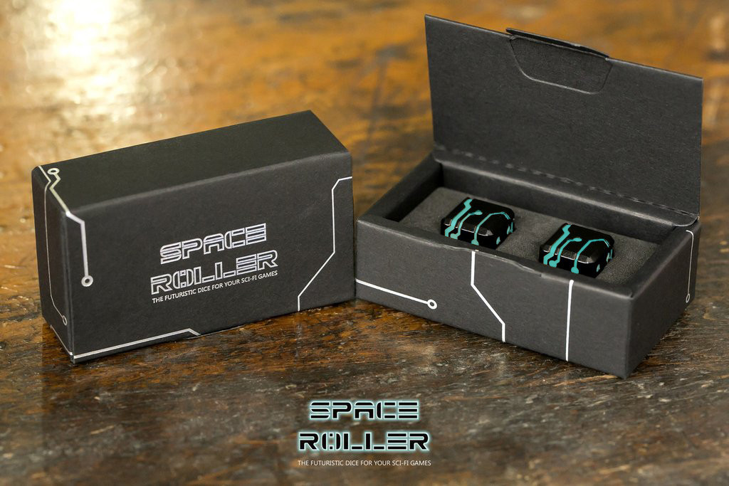 超近未来的なデザインが醸し出すフーチャリスティックな世界観 Space Roller Dice Base Mag