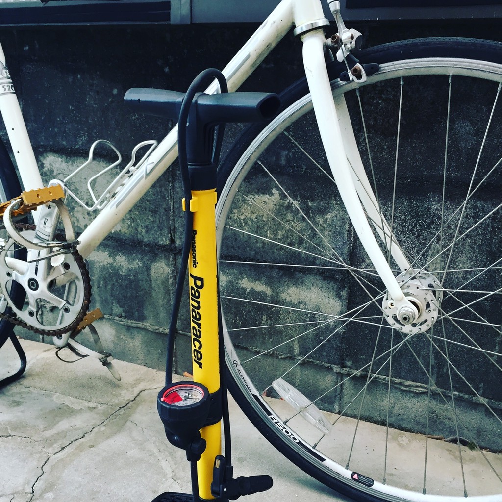 自転車 空気 入れ 街中