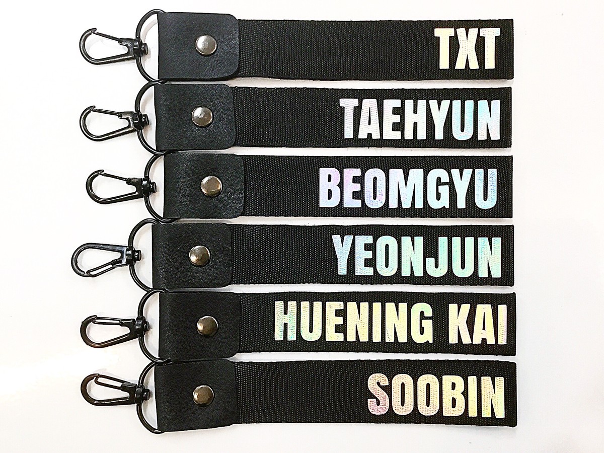Txt ネームストラップ ホログラム キーホルダー キラキラ韓流商店
