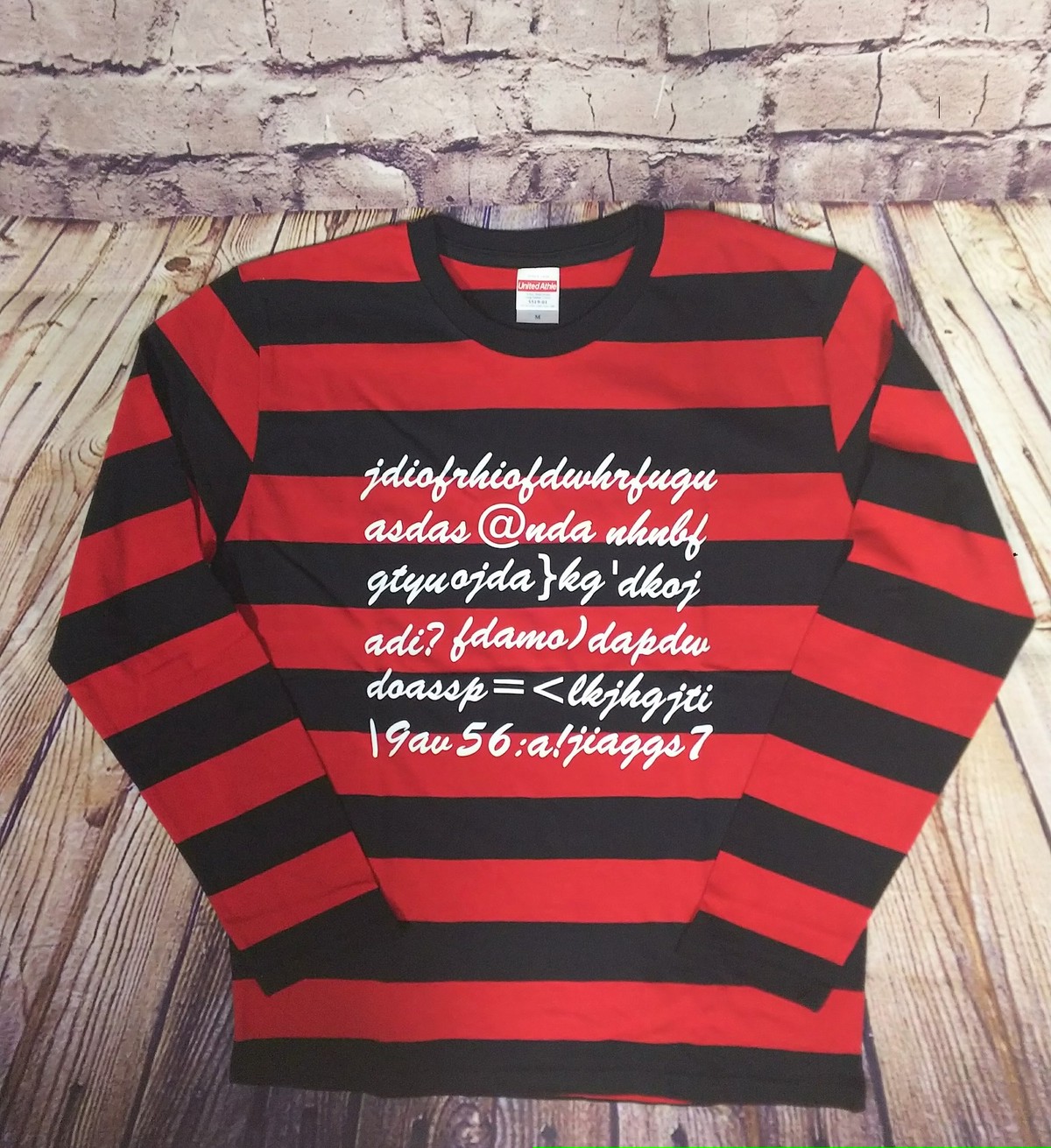 ランダムメッセージ 長袖 赤黒ボーダー Sari Misa オリジナルtシャツなどのパンクファッション通販