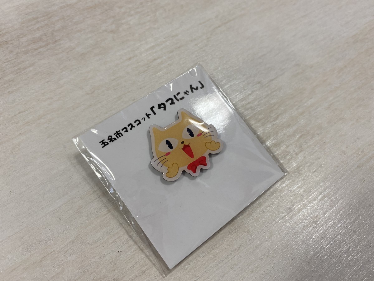 タマにゃんピンバッチ フェイスver 観光ほっとプラザたまララ タマにゃんピンバッチ フェイスver 観光ほっとプラザたまララ