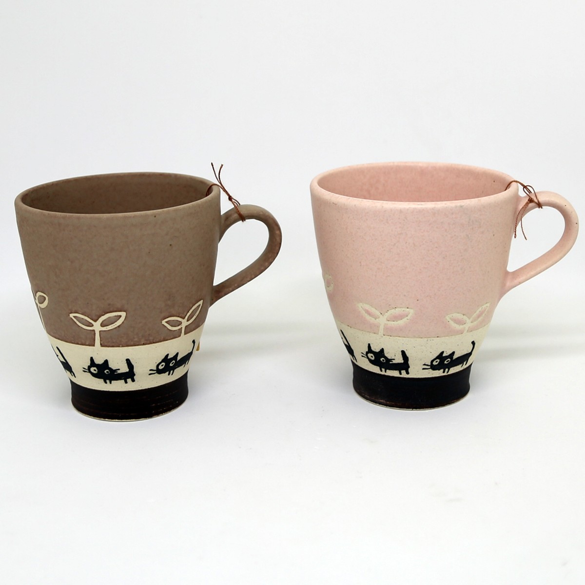 猫マグカップ 美濃焼クロネコ散歩 マスノヤ衣料品店 マスノヤ猫雑貨店