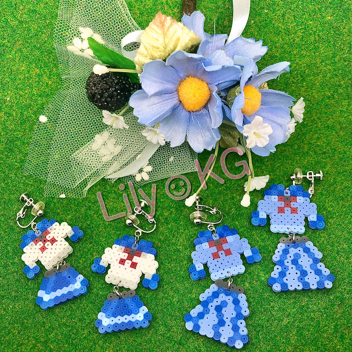 私のセーラー服 イヤリング ドット絵 アイロンビーズアクセサリー Lily Kg