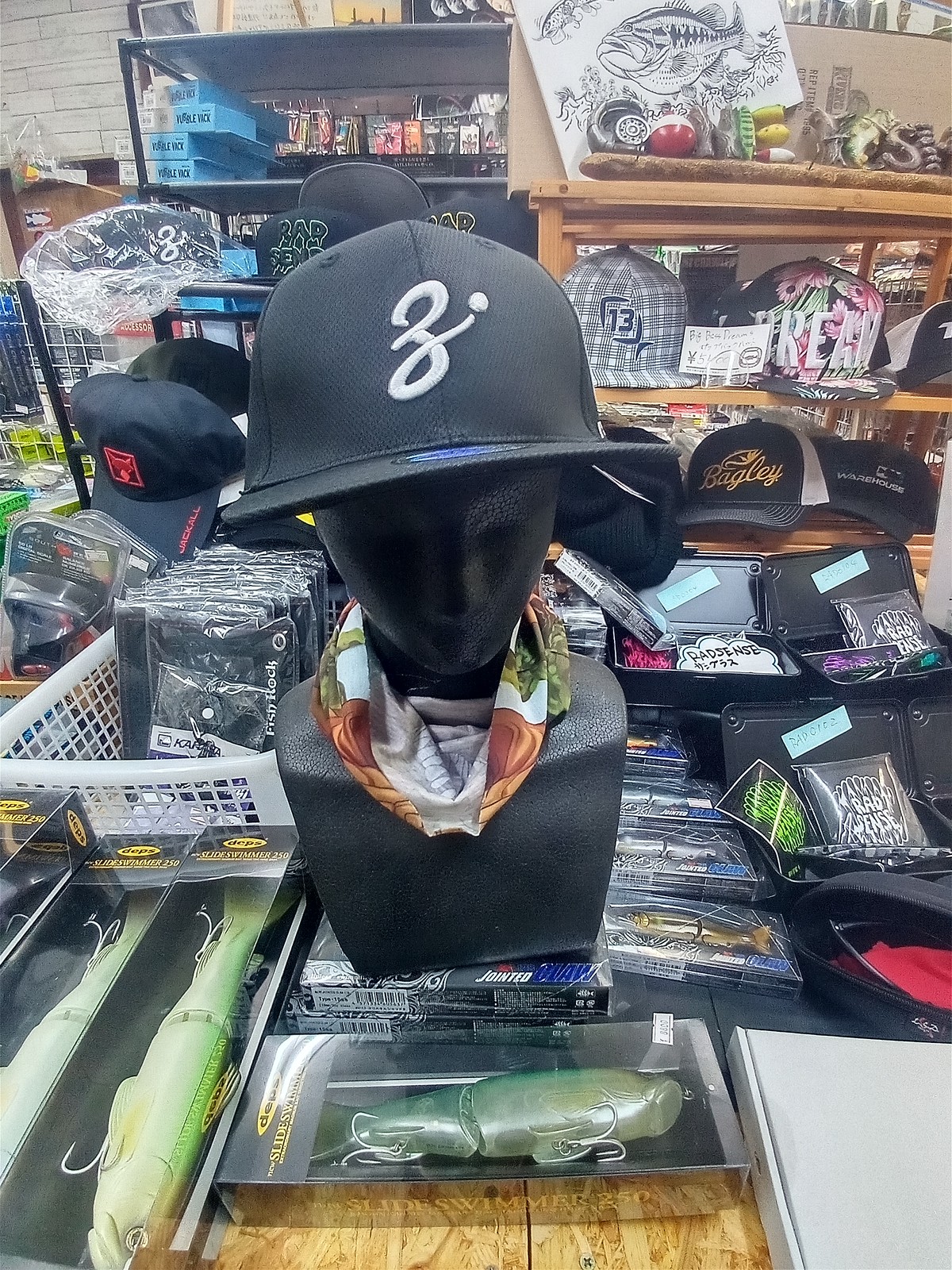 ゼナック フラットバイザーキャップ ブラック Worldswimbaitsociety By黒鱒堂 Kuromasudou