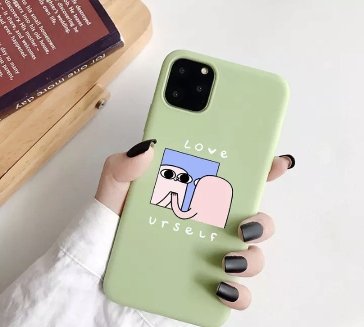 シュールな写し鏡ちゃん Iphoneケース Melce