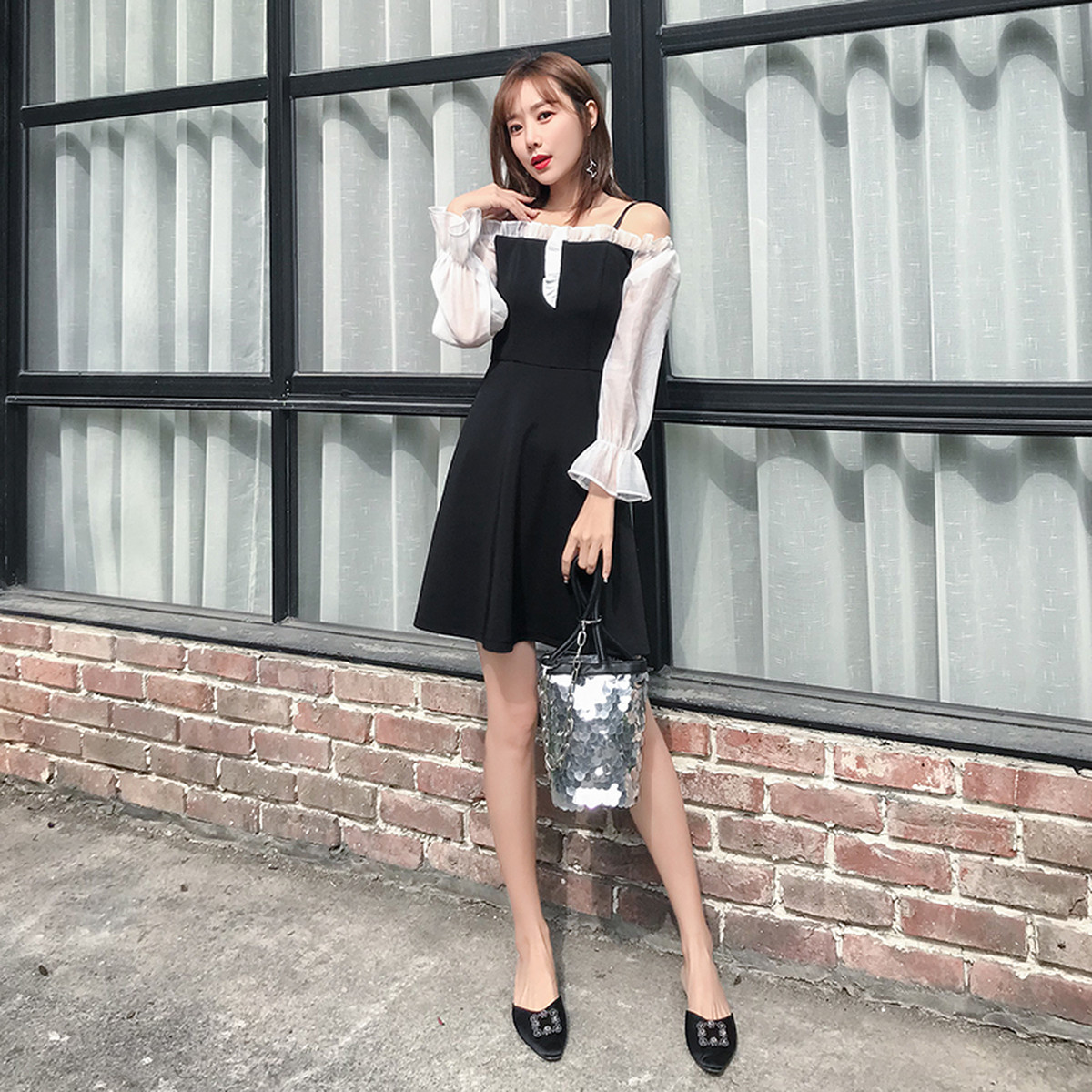 オフショルダー ワンピース 黒 ワンピ パーティー お呼ばれ 春 肩だし フリル 大きいサイズ Lalas