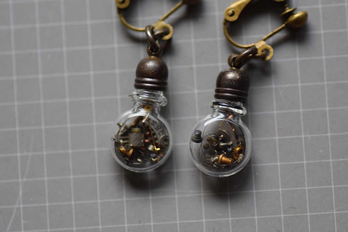 時計部品のイヤリング Roku倉敷 Roku 倉敷 スチームパンク R Works