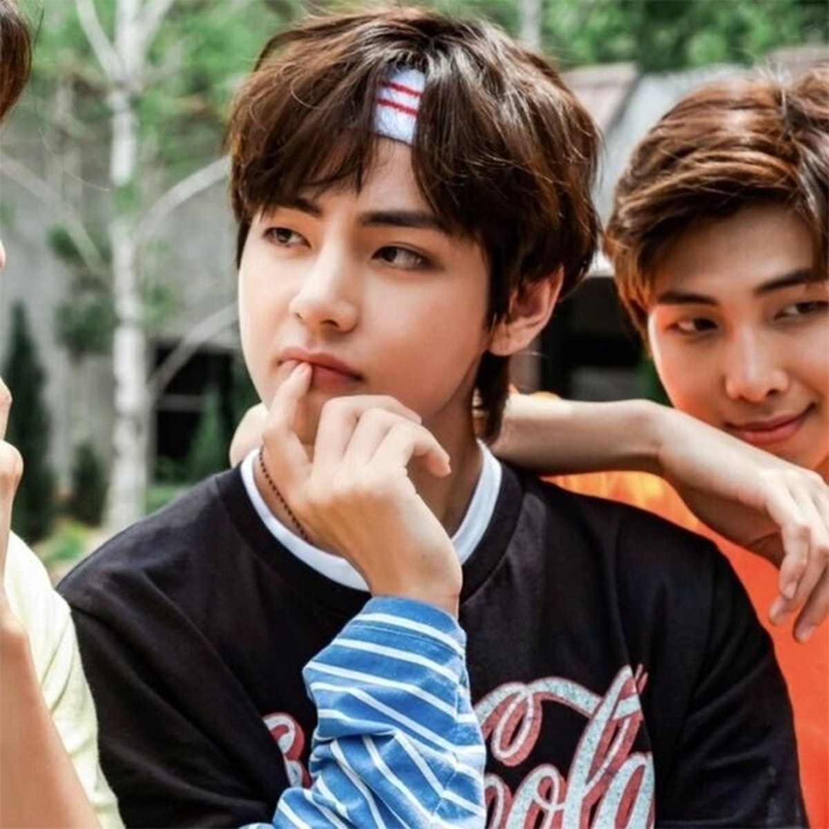 Bts着用 ヘアバンド ホワイト レッド ライン ワイドスポーツヘアバンド ヨガ 日本未入荷アクセサリー Leadhope