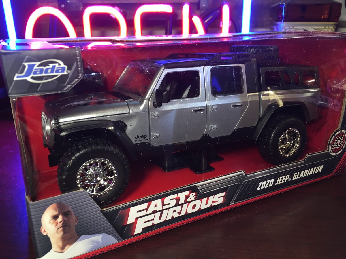 ワイスピミニカー Hobbs ｓ Jeep グラディエーター ホブス ワイルドスピード 1 24サイズ ミニカー マンケーブストア Man Cave Store ガレージ アメリカン雑貨 ホットドッグ 美容室