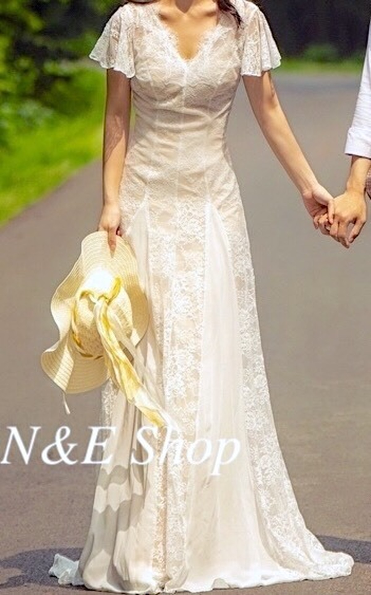 即納 ウェディングドレス レース ナチュラル Aライン 半袖 Vネック マーメイド スーツ フォーマル ドレス Nguoolaytnd