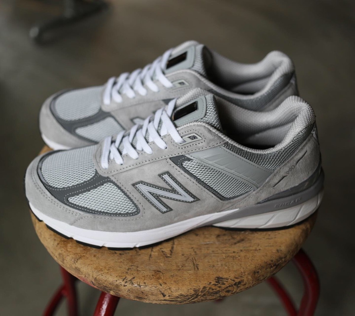 New Balance / 990v5 distrad