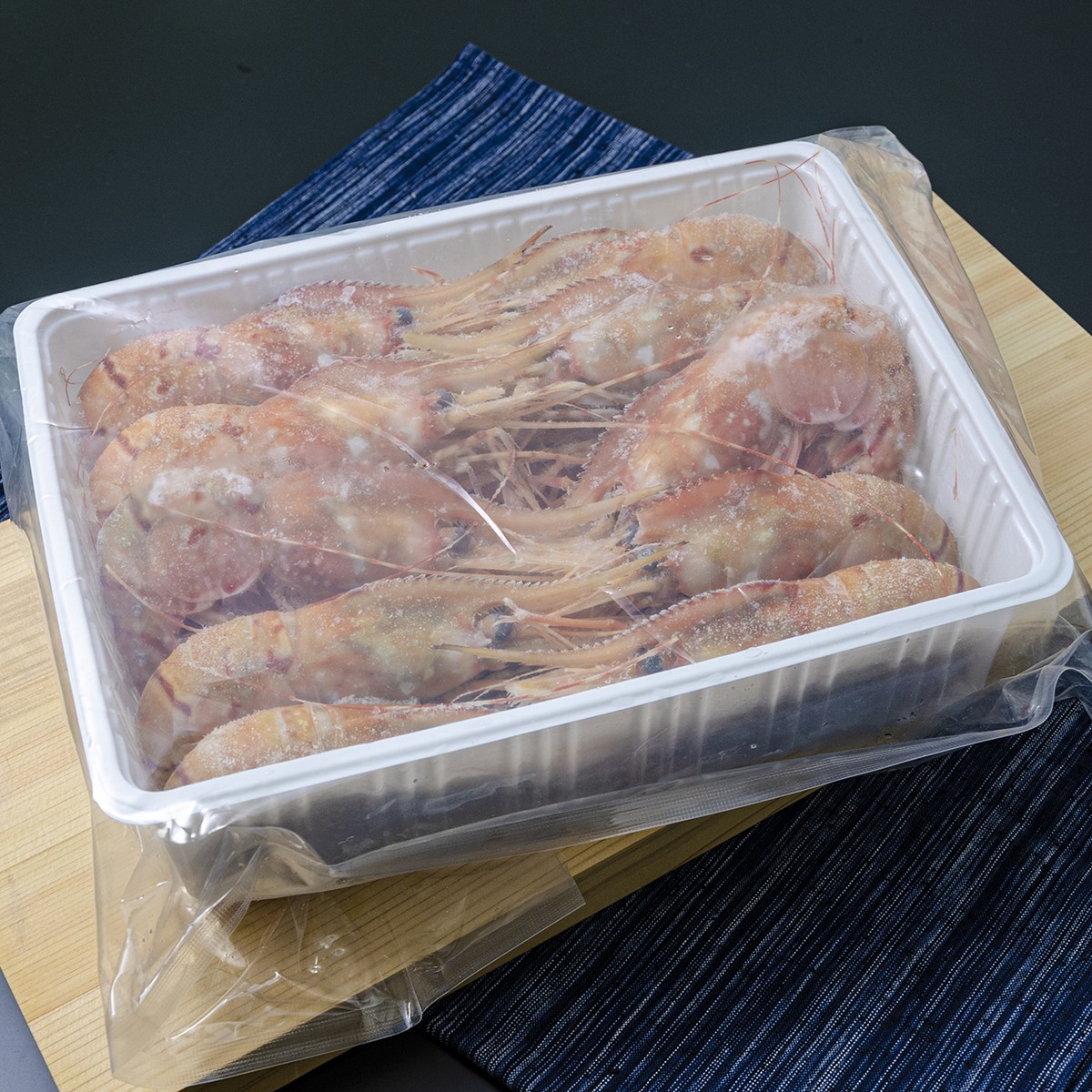 大好評 0196 船凍本ボタン海老 お刺身用 特大16 18